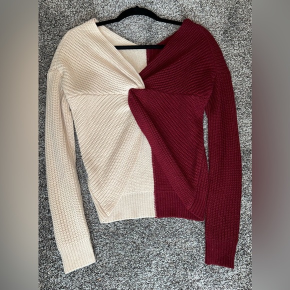 Red&Cream Twist Front Sweater S - Picture 4 of 7